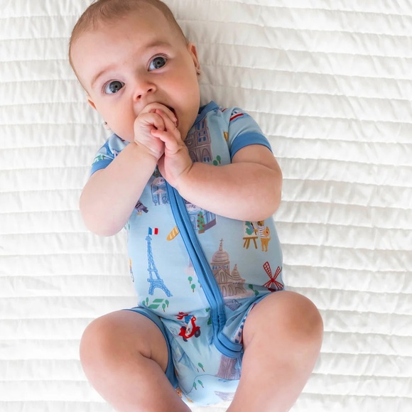 Little Sleepies Weekend in Paris Shorty Zippy - Picture 3 of 6